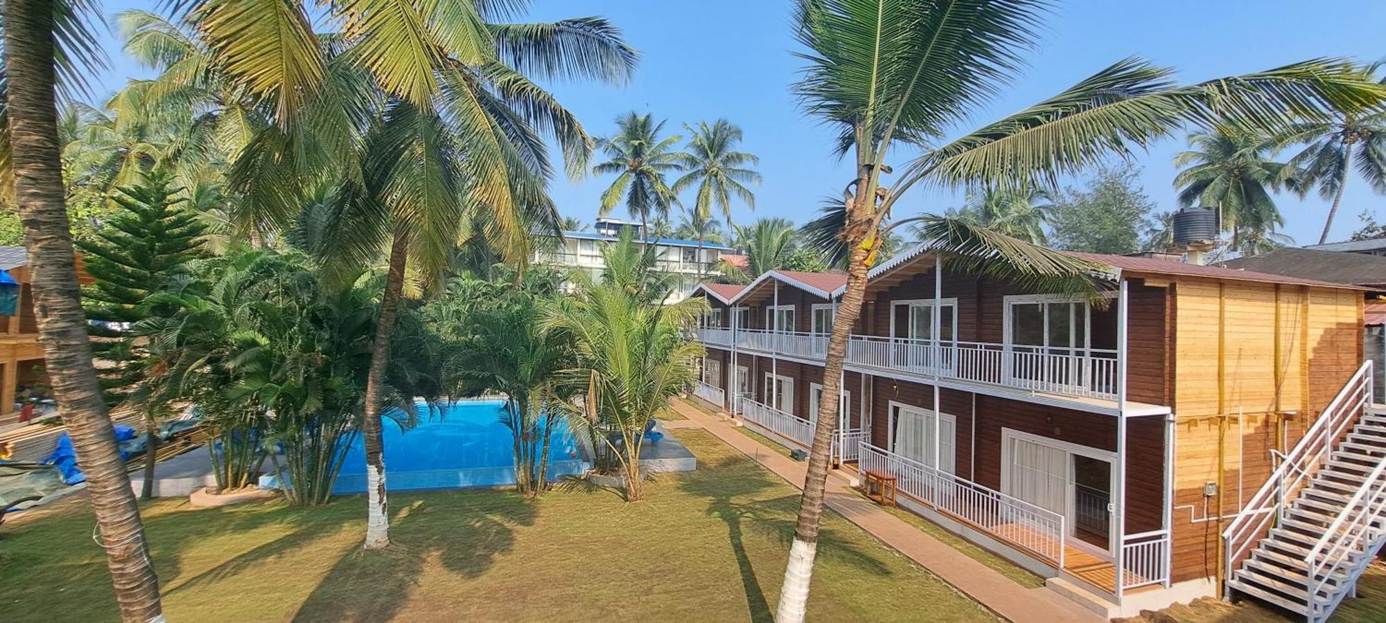 Shaan Coco Palms Beach Resort Morjim Exterior photo